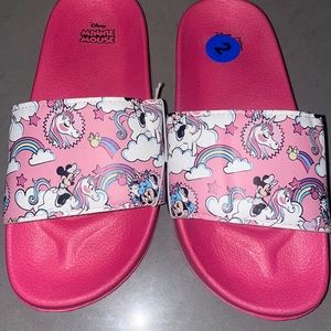 Minnie Mouse girl slides